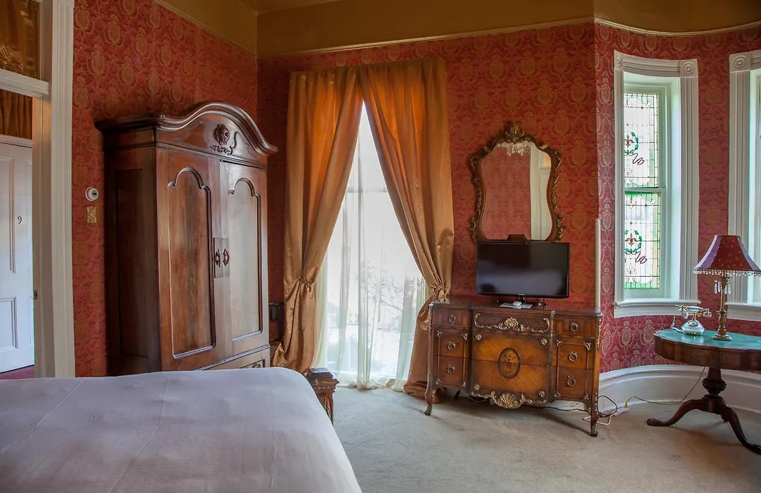 CORNSTALK HOTEL NEW ORLEANS | BOOK NOW & SAVE ON YOUR STAY IN NEW ORLEANS